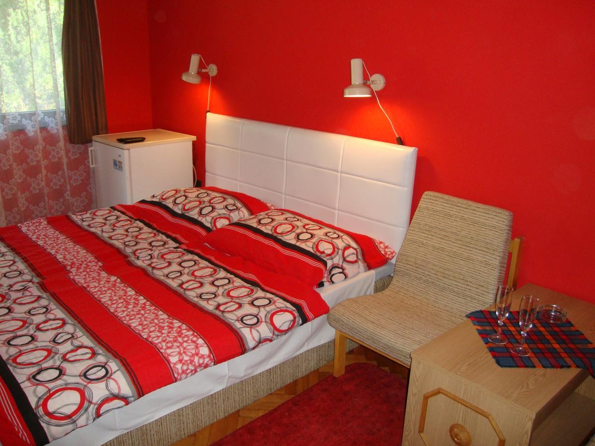 Gyongyvirag Vendeghaz Apartment บาลาตงโบกลาร์ ภายนอก รูปภาพ