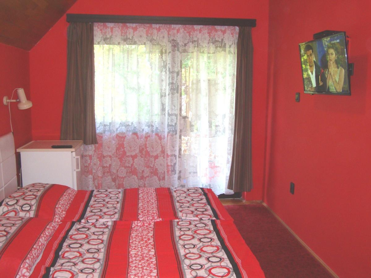 Gyongyvirag Vendeghaz Apartment บาลาตงโบกลาร์ ภายนอก รูปภาพ