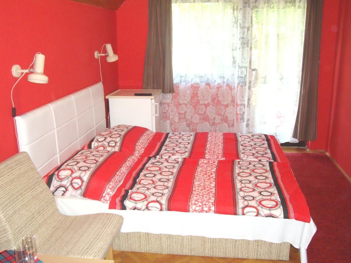 Gyongyvirag Vendeghaz Apartment บาลาตงโบกลาร์ ภายนอก รูปภาพ