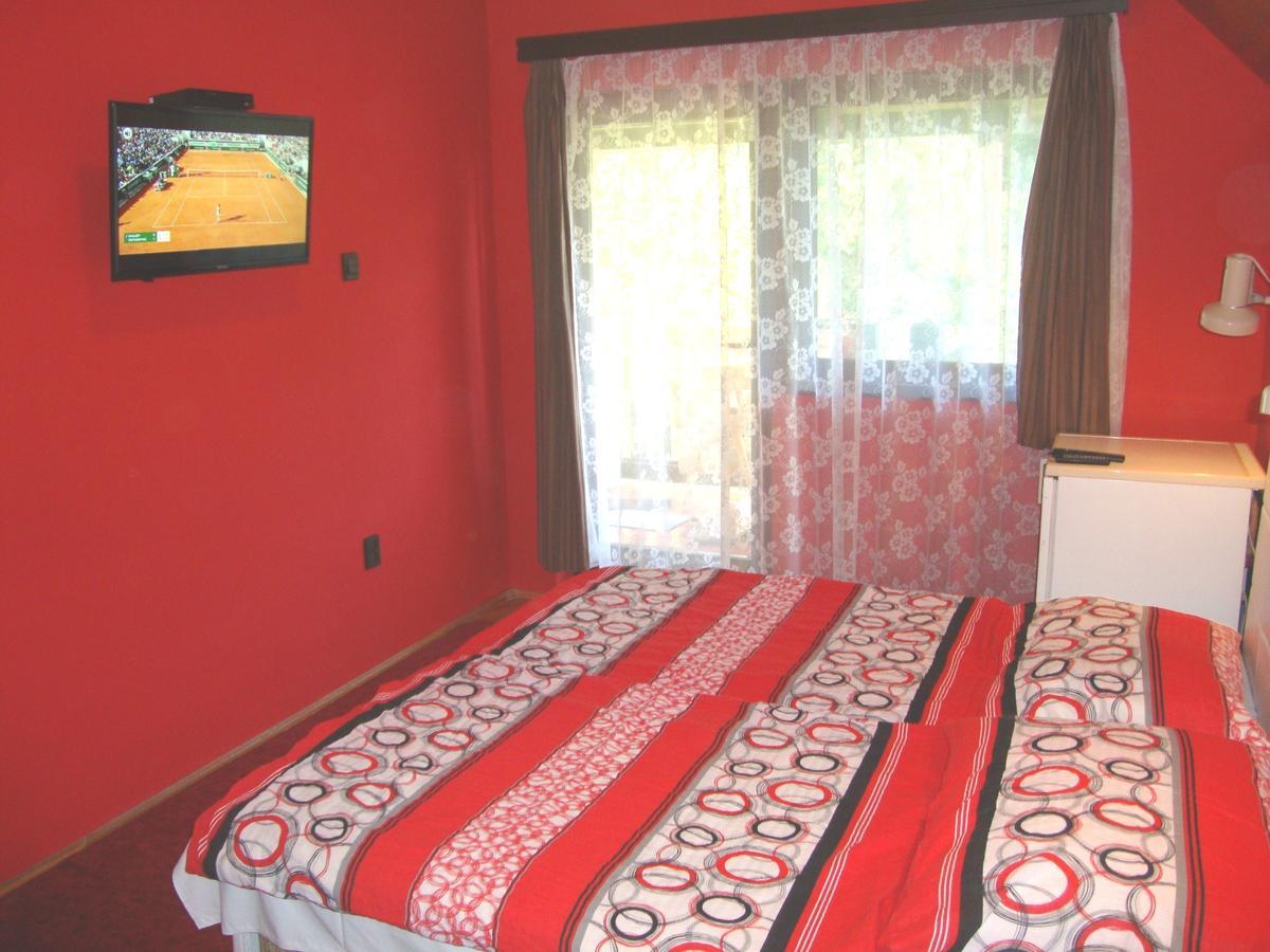 Gyongyvirag Vendeghaz Apartment บาลาตงโบกลาร์ ภายนอก รูปภาพ