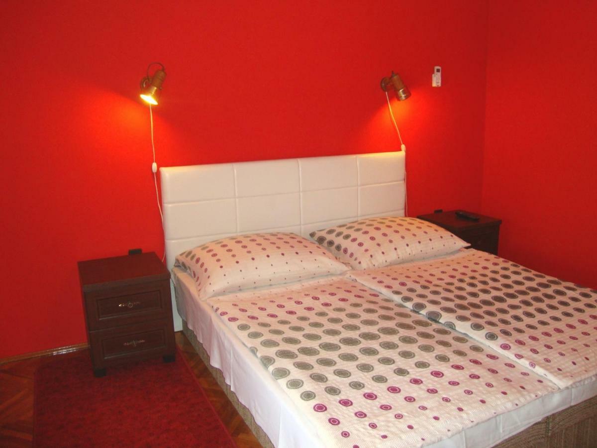 Gyongyvirag Vendeghaz Apartment บาลาตงโบกลาร์ ภายนอก รูปภาพ