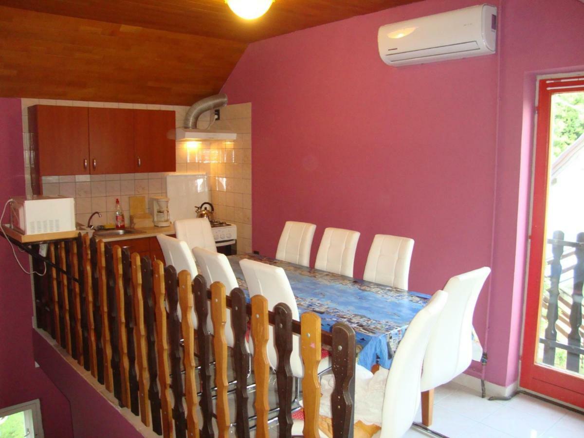 Gyongyvirag Vendeghaz Apartment บาลาตงโบกลาร์ ภายนอก รูปภาพ