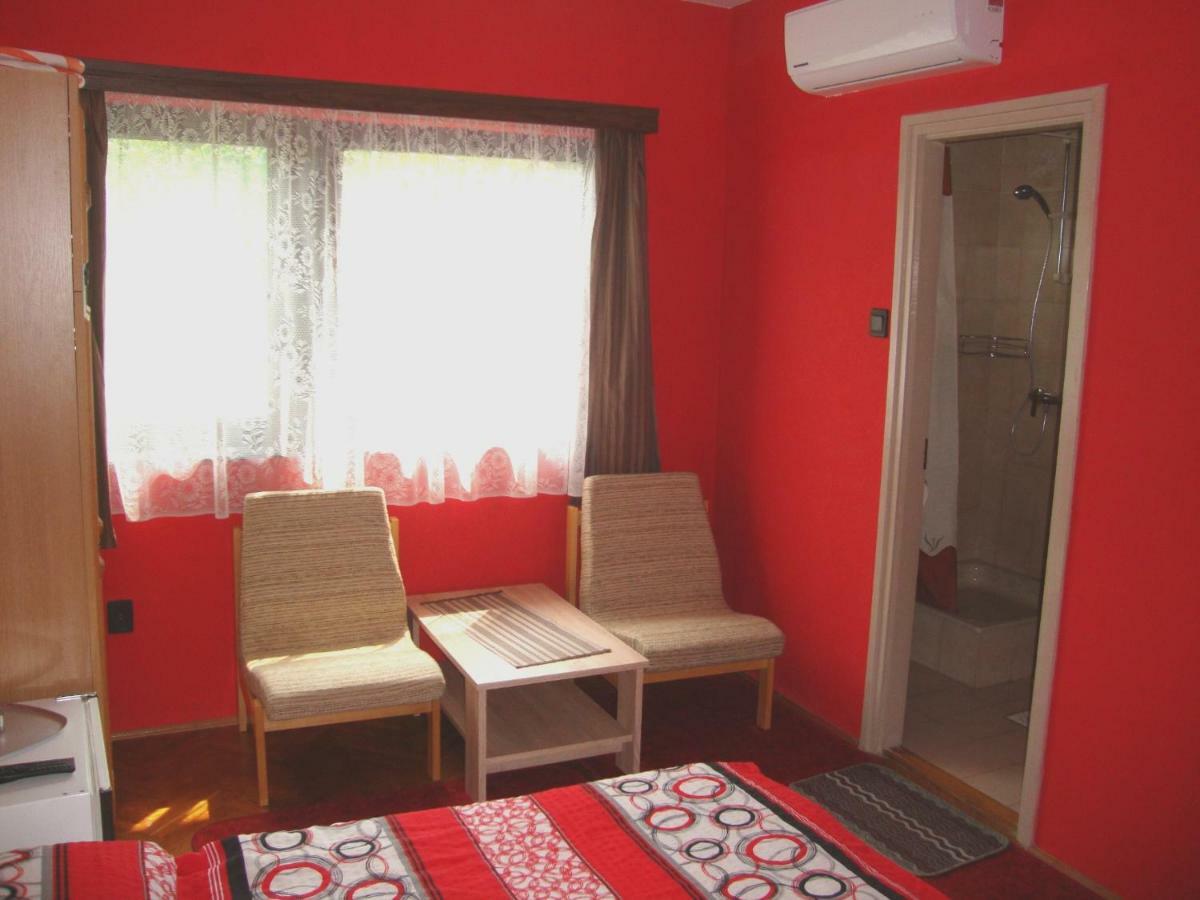 Gyongyvirag Vendeghaz Apartment บาลาตงโบกลาร์ ภายนอก รูปภาพ