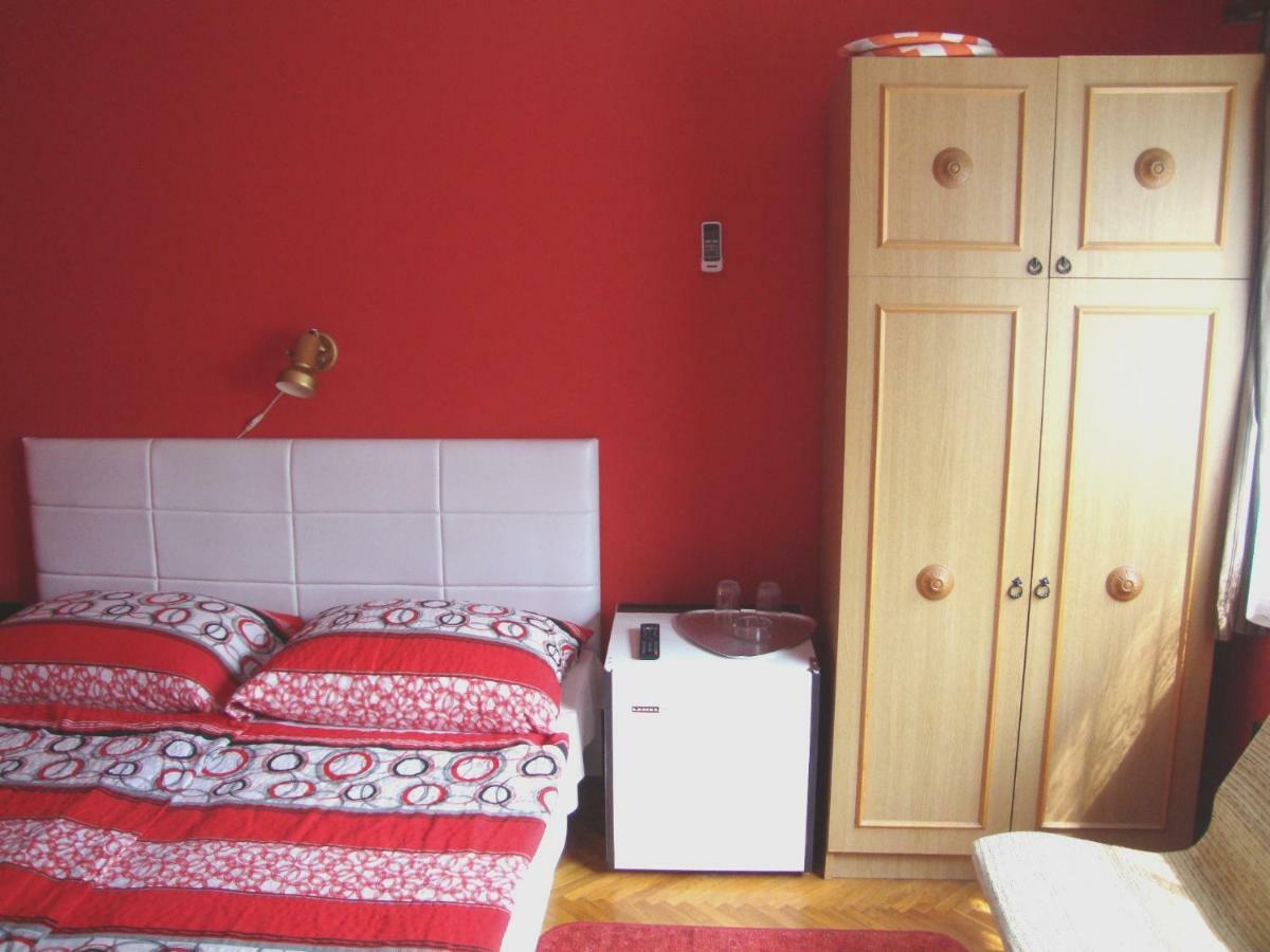 Gyongyvirag Vendeghaz Apartment บาลาตงโบกลาร์ ภายนอก รูปภาพ