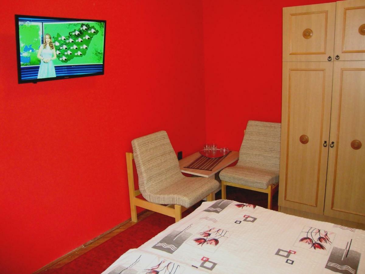 Gyongyvirag Vendeghaz Apartment บาลาตงโบกลาร์ ภายนอก รูปภาพ