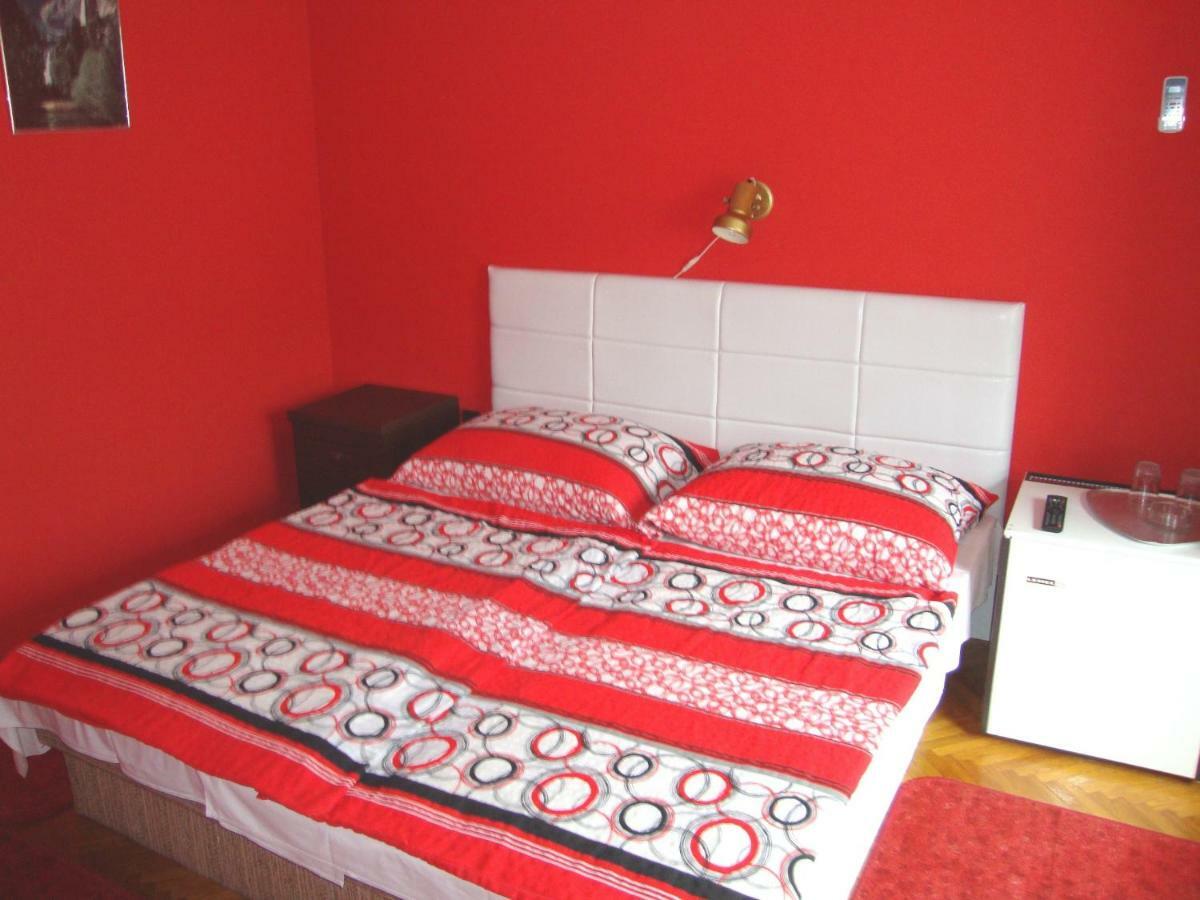 Gyongyvirag Vendeghaz Apartment บาลาตงโบกลาร์ ภายนอก รูปภาพ